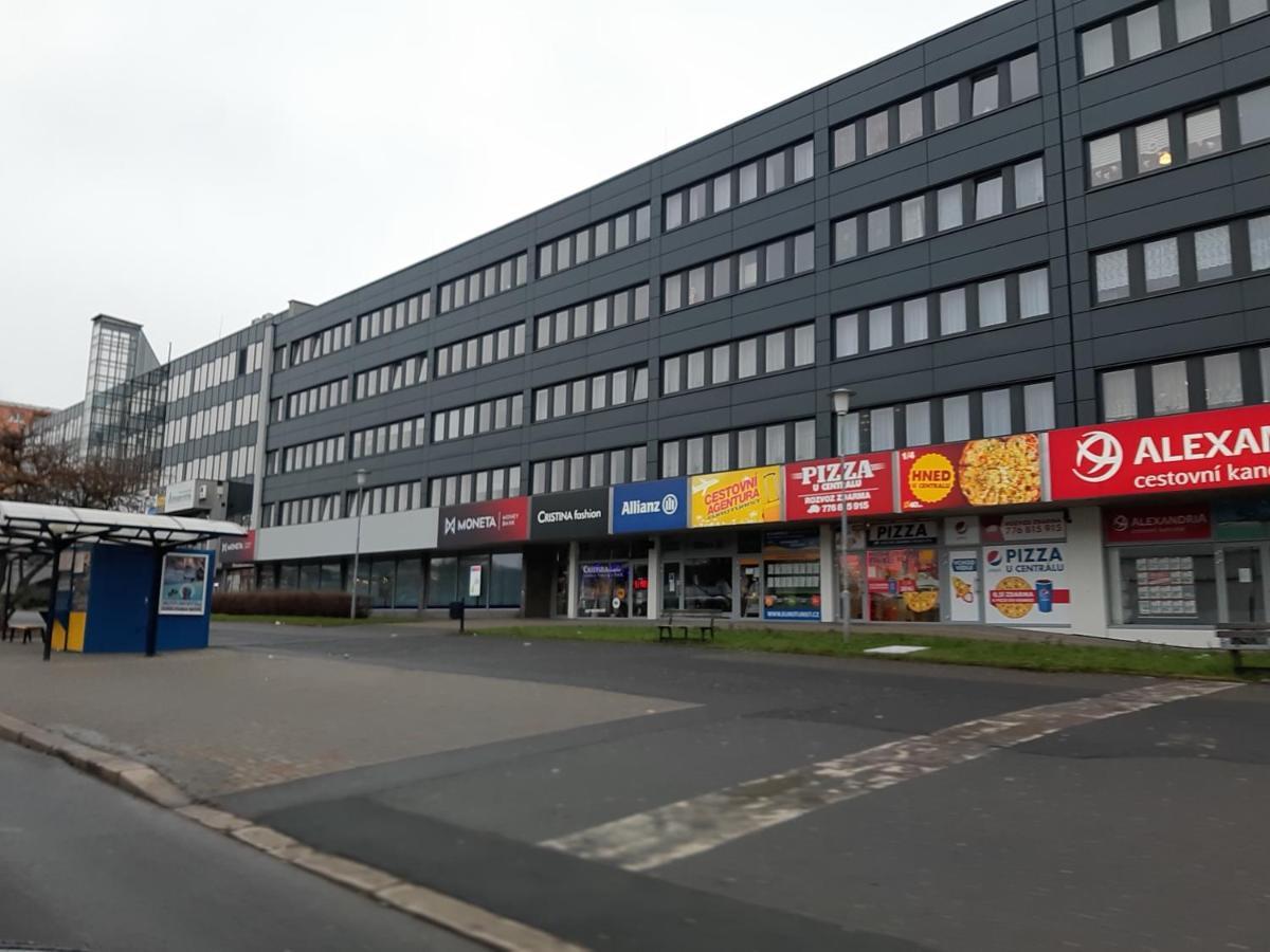 Prague Apartment In Most Near Golf Club, Aqua-Hipo-Autodrom In Most Luaran gambar