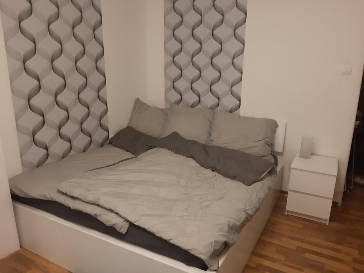 Prague Apartment In Most Near Golf Club, Aqua-Hipo-Autodrom In Most Luaran gambar