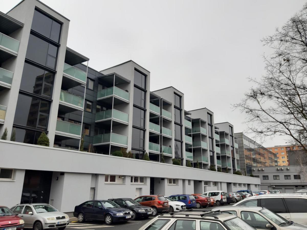 Prague Apartment In Most Near Golf Club, Aqua-Hipo-Autodrom In Most Luaran gambar